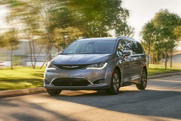 Chrysler Pacifica For Lease